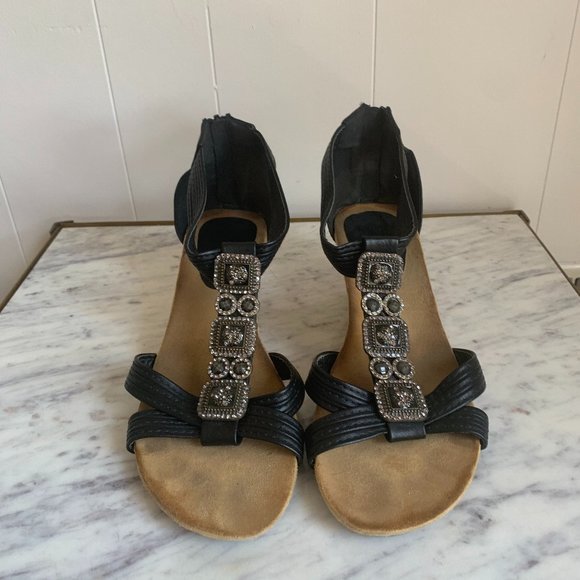 Beautiful Wedge Sandals size 9 - Picture 3 of 9